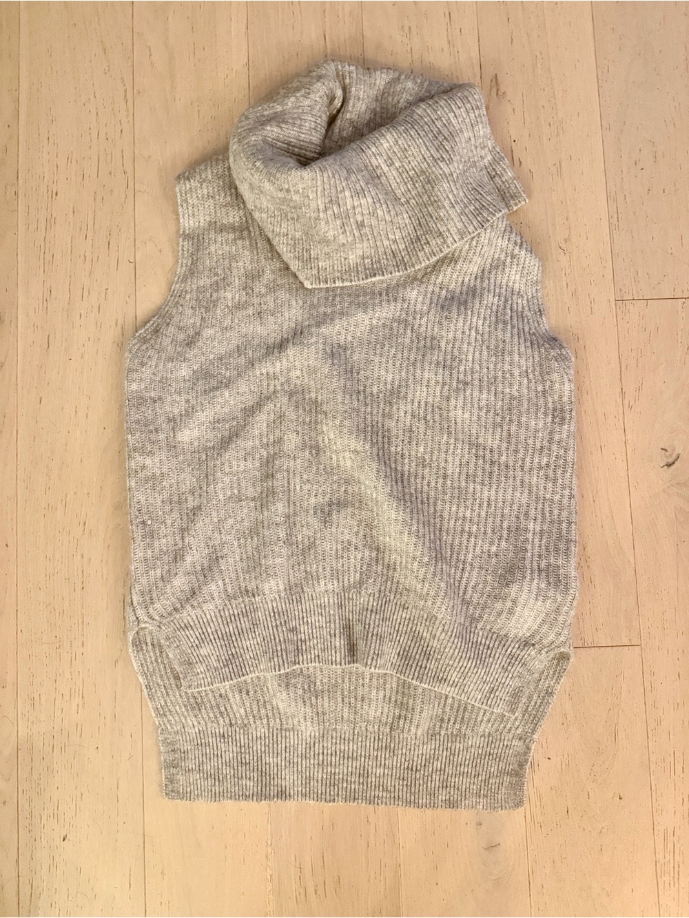 Michael Kira Sleeveless mohair Blend Hi Lo Sweater in Light Gray S